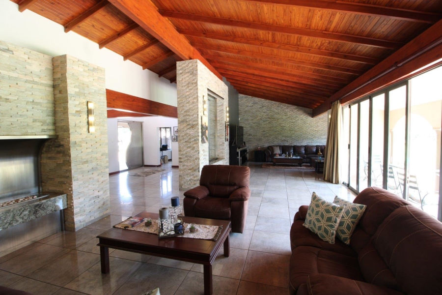 11 Bedroom Property for Sale in Van Der Hoff Park North West